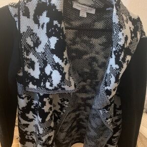 Madison Hill Black and White Patterned cardigan